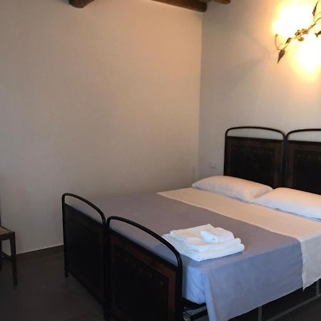 La Sosta Camere & Appartamenti San Felice sul Panaro Eksteriør billede