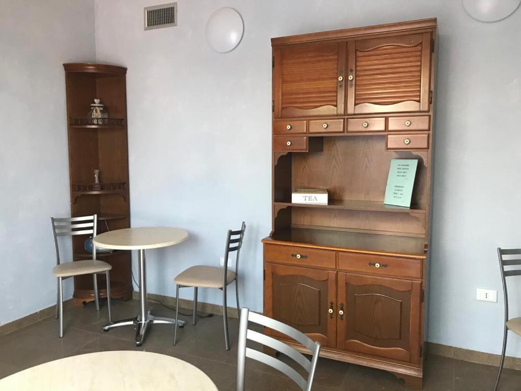 La Sosta Camere & Appartamenti San Felice sul Panaro Eksteriør billede